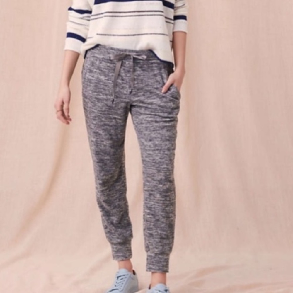 NWT Lou & Grey marbled joggers